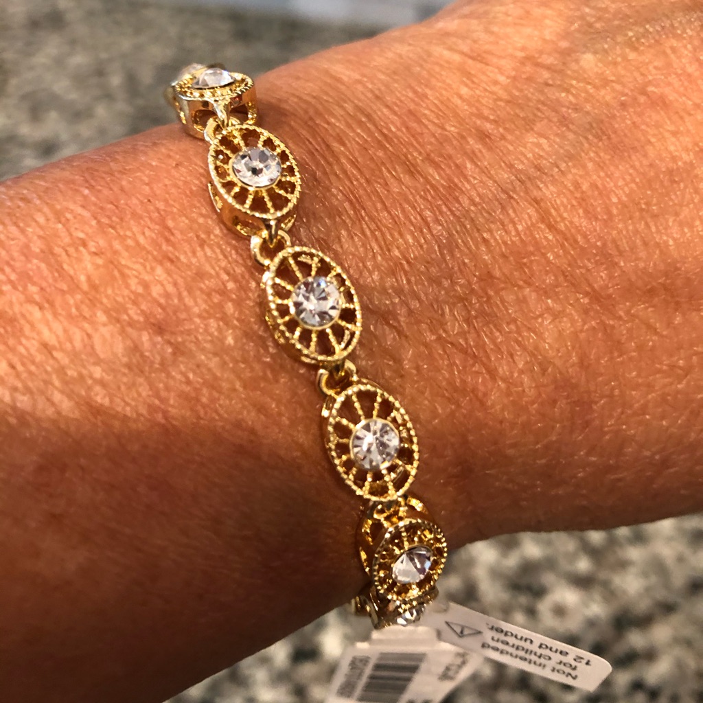 New 2028 Bracelet 12$